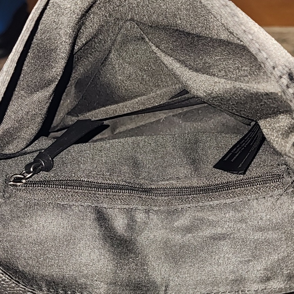 NWT Botkier New York Trigger Backpack Nylon Faux‎ Leather - Picture 5 of 9